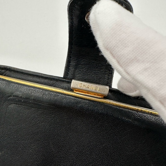 Chanel Vintage Caviar Leather CC Wallet - Picture 9 of 10